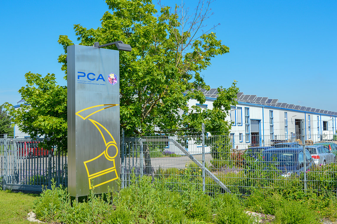 PCA GmbH Hauptgebäude Schild
